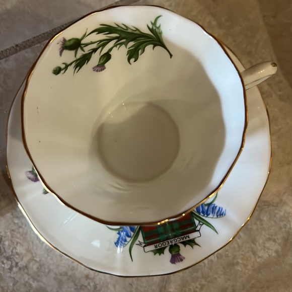 Adderley English fine bone china tea cup and sauce - Picture 2 of 7